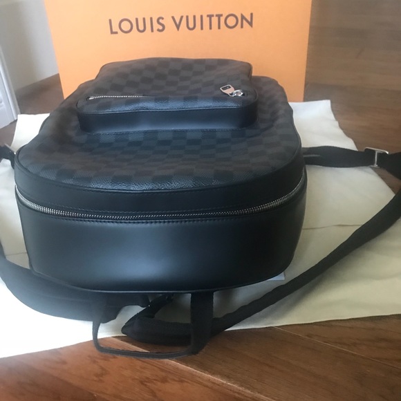 SOLD!!! LV Josh backpack in Damier Graphite - Picture 3 of 8